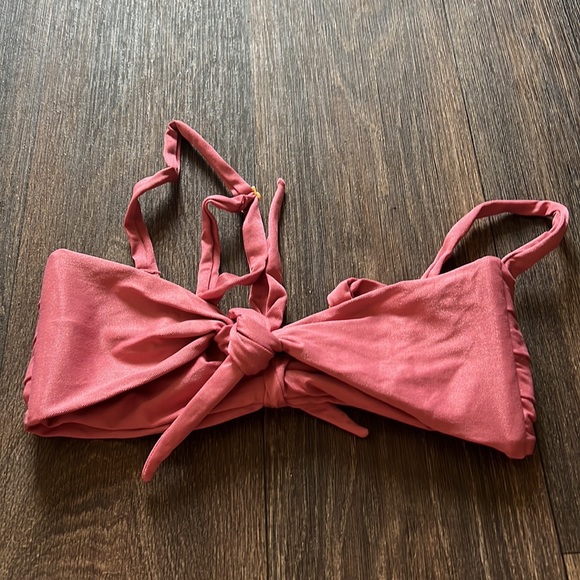 Barbora Swim Top - Picture 2 of 3